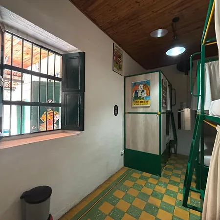 Viajero Hostel Cali & Salsa School-3